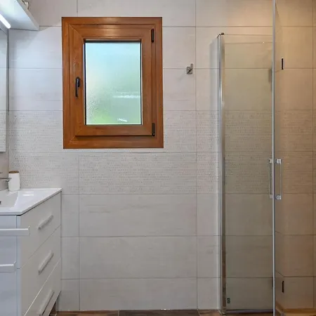 Lomas Verdes By Aguilarent *