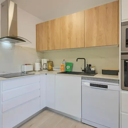 Lomas Verdes By Aguilarent *