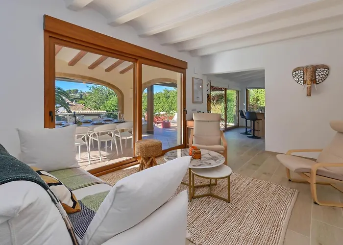 Lomas Verdes By Aguilarent *