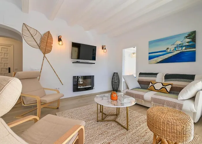 Lomas Verdes By Aguilarent